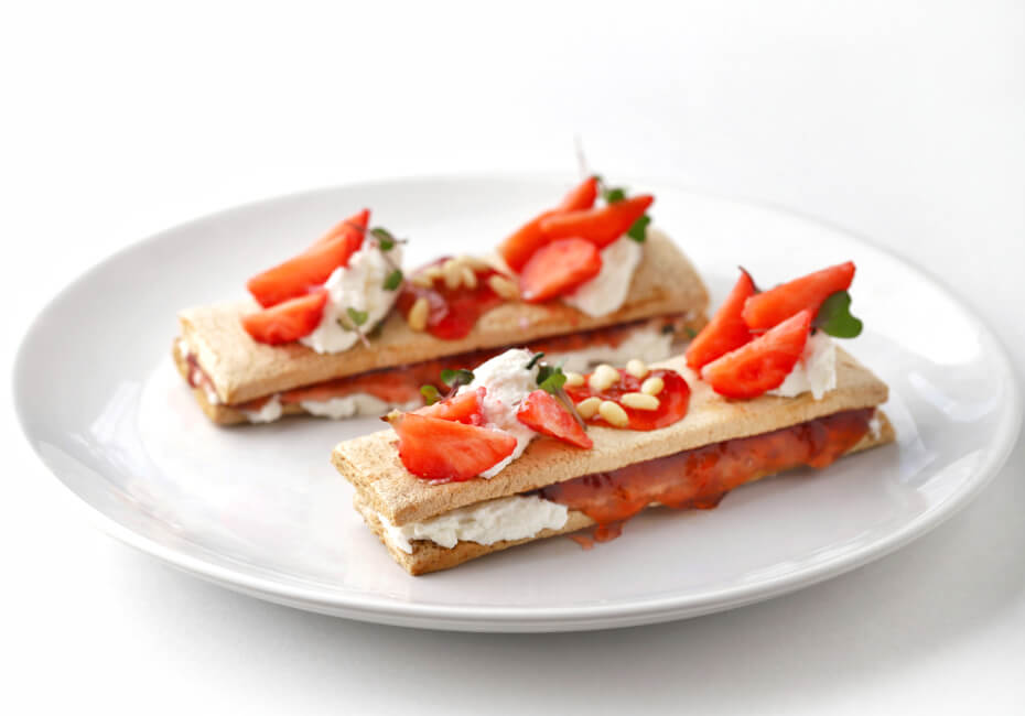 Ricotta, Strawberry Jam & Strawberry Crispbread Sandwich
