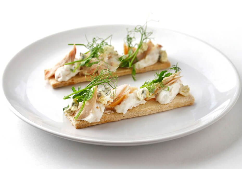 Smoked Chicken, Pear & Gorgonzola Crispbread Sandwich